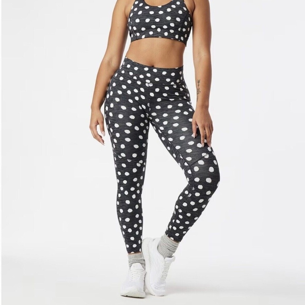 *Like New* Outdoor Voices 3/4 Flex Leggings
